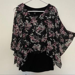 Women’s Top - size M